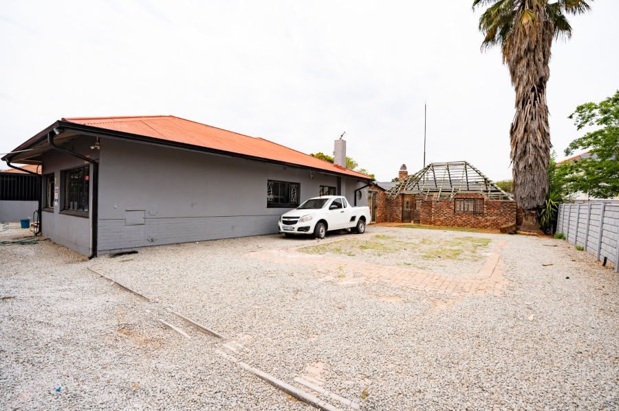 Commercial Property for Sale in Freemanville North West